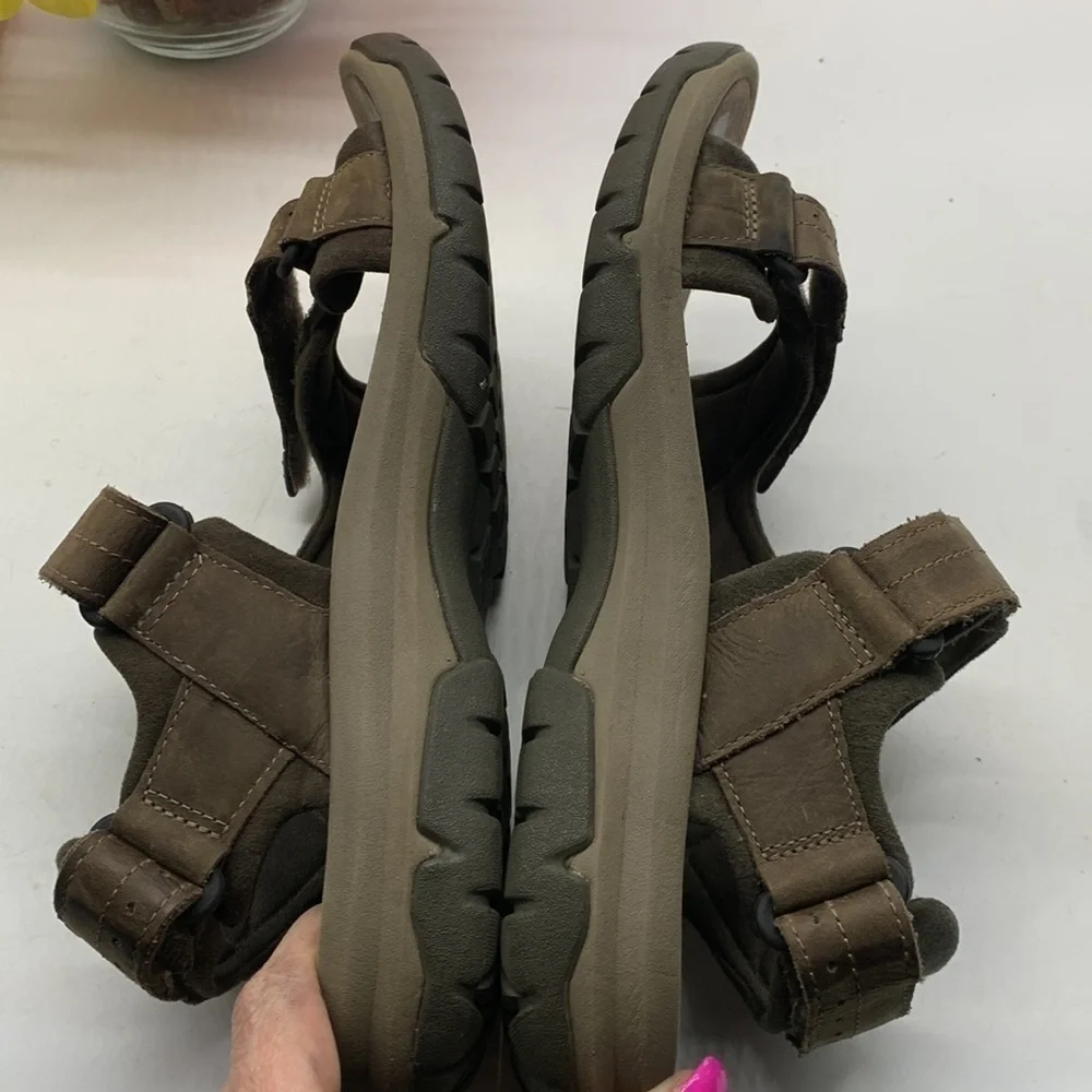 Teva Brown Leather Hiking Sport Sandals Sz 8. MS1332E